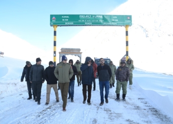 DC, SSP Kargil Review Zojila Pass; Assure Early Reopening of Srinagar–Kargil Highway After Snowfall