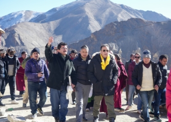 Chief Secretary Ashish Kundra visits Lamayuru Monastery
