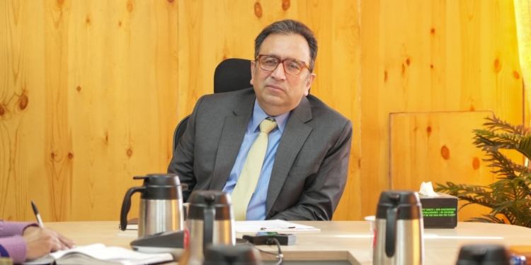 Chief Secretary Ashish Kundra reviews development and promotion of Pashmina in Ladakh
