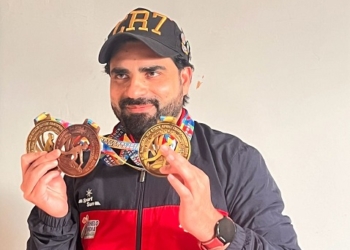 Kashmir’s Icestock Star Shines Again as Faheem Masood Shah Bags Four Medals at Gulmarg Nationals