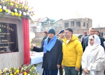 Lieutenant Governor lays the foundation stone for Meerz Health Care Hospital in Srinagar