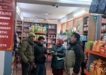 Checking Squad Inspects Kargil Markets, Ensures Compliance with Norms