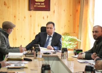 Chief Secretary reviews PHE and I&FC department progress in Ladakh