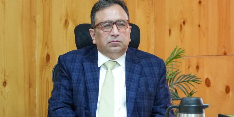 Chief Secretary chairs 3rd meeting of State Cooperative Development Committee (SCDC) in Leh