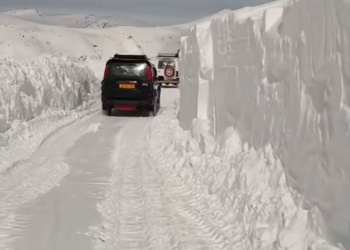 Bandipora–Gurez Road thrown open; Vehicles safely reach Gurez