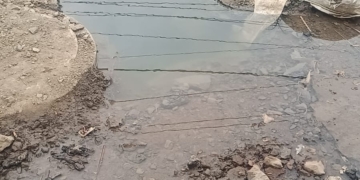 Damaged Water Supply Pipe in Sikanderpora, Rainawari Near Zaroo Gun Factory; Residents Suffer