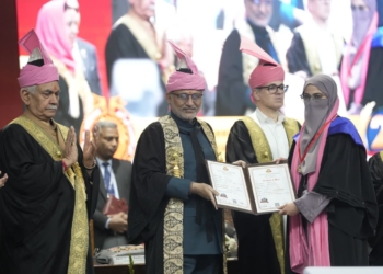 Vice-President Shri C. P. Radhakrishnan Addresses 21st Convocation of University of Kashmir