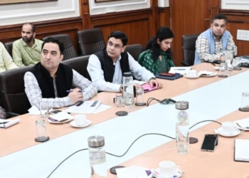 CS assesses roadmap for establishment of future-ready IT Parks in J&K
