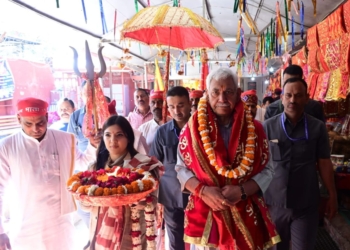 Lieutenant Governor flags off Shri Mata Vaishno Devi Ji Pracheen Marg Pavitra Chhari Yatra at Kol Kandoli Temple in Nagrota