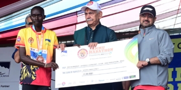 Lieutenant Governor Felicitates the Winners of Jammu Marathon