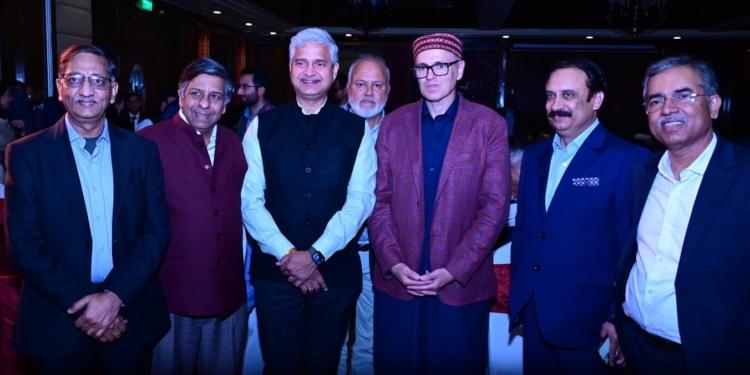 CM Omar hosts dinner in honour of Parliamentary Standing Committee on Finance in Gulmarg