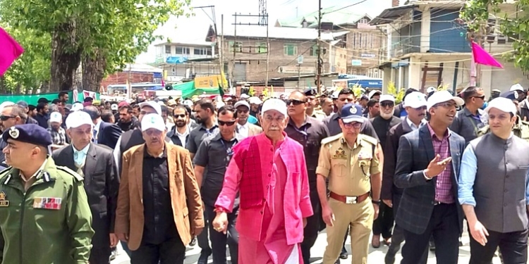 Lieutenant Governor Joins Mega Padyatra in Budgam, Pledges Sweeping Action Against Drug Smugglers