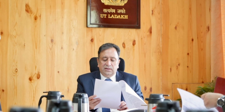 Chief Secretary reviews Compliance with Supreme Court Directions on National Highway Safety