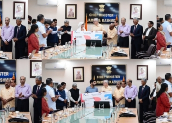 CM Omar Abdullah hands over disbursal letters worth ₹1.12 crore to 6 beneficiaries under Mission YUVA in Srinagar