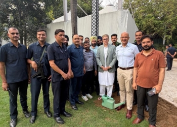CM Omar Abdullah plants sapling at J&K House, New Delhi on World Environment Day