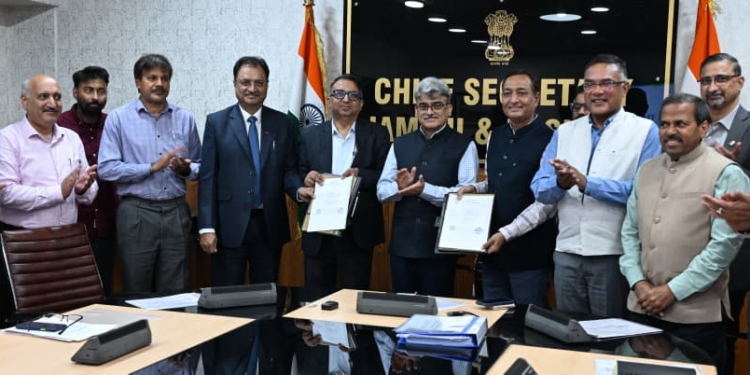 Govt ropes in J&K Bank to extend Accidental insurance cover of Rs 5 lakhs, banking benefits to Daily Wagers