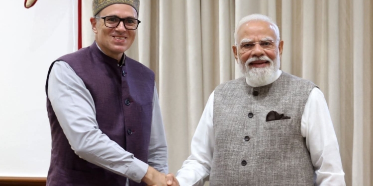 Chief Minister of Jammu and Kashmir meets Prime Minister