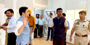 Div Com Kashmir reviews facilities for Yatris at Srinagar Airport