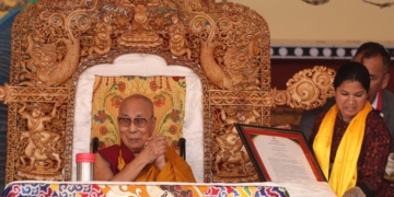 Bhanu Prabha Honoured by His Holiness the 14th Dalai Lama for Transforming Government School Education in Ladakh