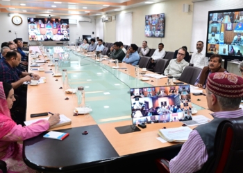 Amid incessant rains, CM Omar Abdullah continues high-level reviews to intensify relief, restoration efforts