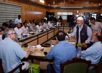 CM Omar Abdullah reviews key development projects, public issues in Ganderbal