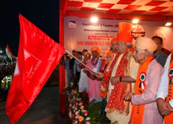 LG Manoj Sinha flags-off first batch of pilgrims to the holy abode of Baba Barfani