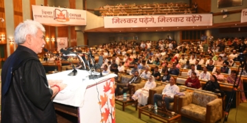 LG Manoj Sinha Attends Chinar Book Festival