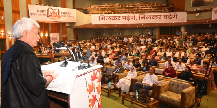 LG Manoj Sinha Attends Chinar Book Festival