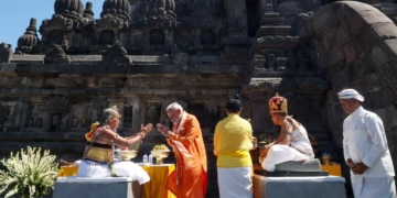 PM Modi visits the UNESCO World Heritage Prambanan Temple Complex