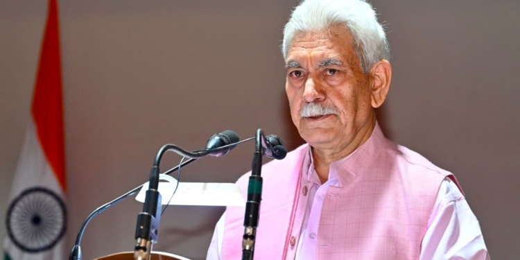LG Manoj Sinha felicitates officers of SASB, Administration and other stakeholders for successful conduct of Amarnath Yatra-2026