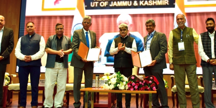 Lieutenant Governor Addresses Valedictory Session of J&K GCC Summit 2026