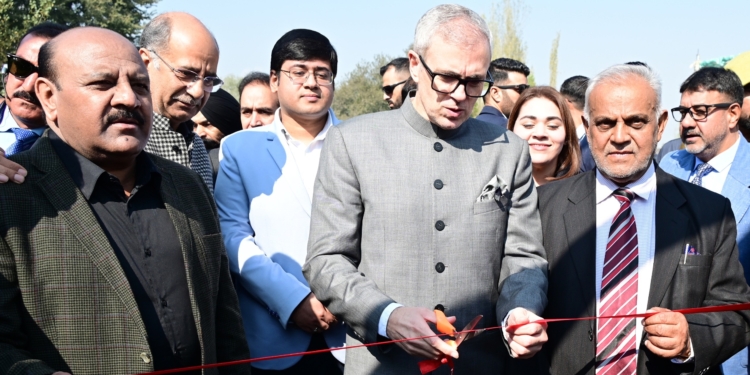 CM Omar Abdullah inaugurates, lays foundation of projects worth Rs 25 crore in Beerwah