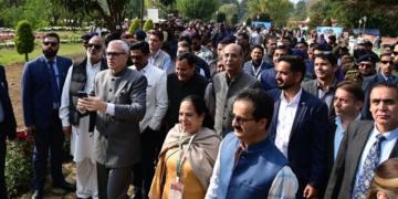 CM Omar Abdullah opens Chrysanthemum Show – 2026, invites people to experience Kashmir’s autumn colours